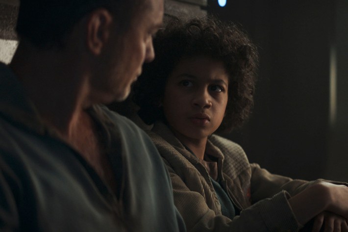 (L-R) Jod (Jude Law) and Wim (Ravi Cabot-Conyers) in Lucasfilm’s STAR WARS: SKELETON CREW, exclusively on Disney+. Photo courtesy of Lucasfilm. ©2024 Lucasfilm Ltd. & TM. All Rights Reserved.