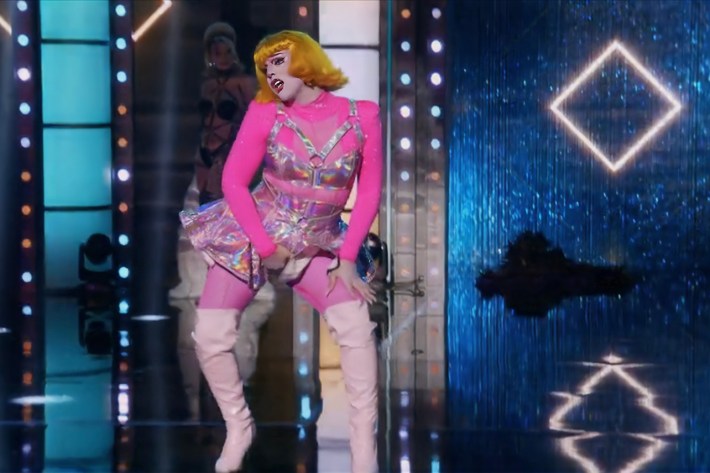 Aja lip sync
