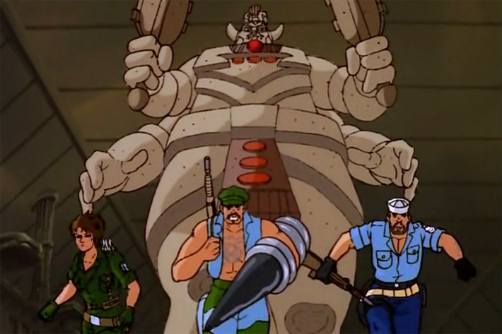 Lady Jaye, Gung-Ho, Shipwreck chased by giant statue