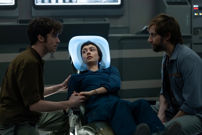 Alex Lawther as Hermit, Sydney Chandler as Wendy, David Rysdahl as Arthur