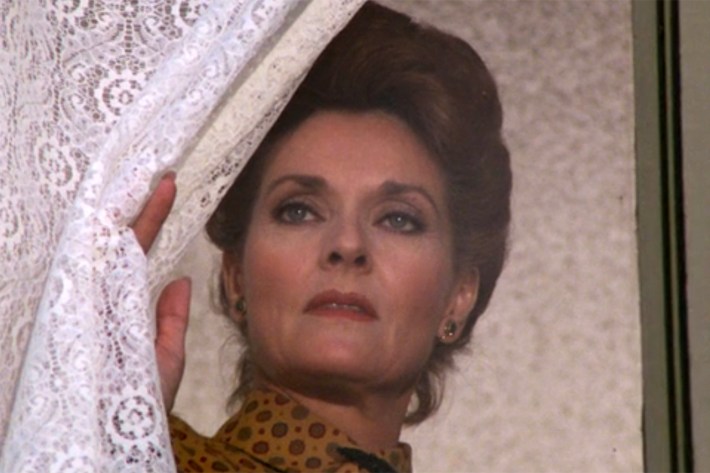 Lee Meriwether, Victorian ghost