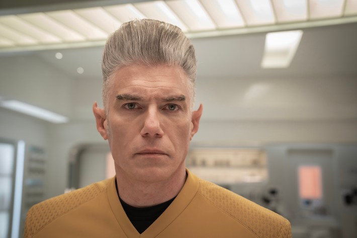 Anson Mount as Capt. Pike