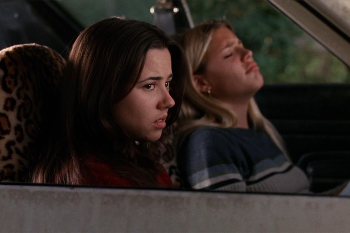 Lindsay and Kim in car
