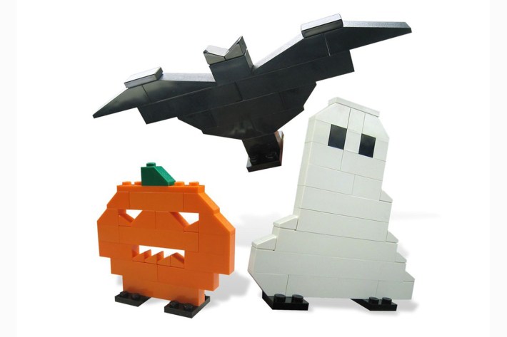 Halloween LEGO set
