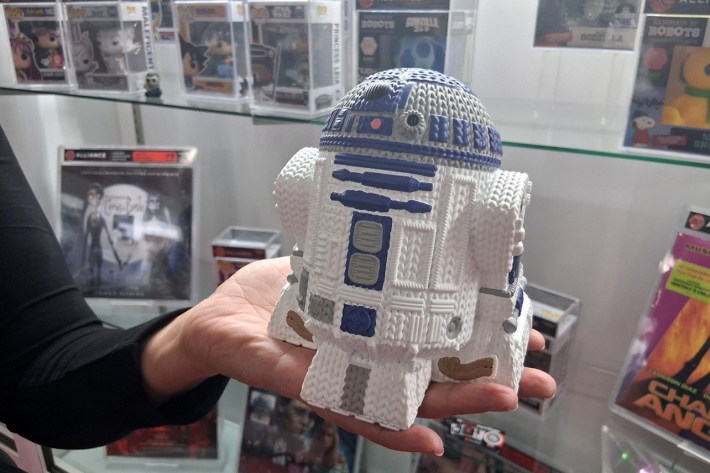 Handmade by Robots R2-D2