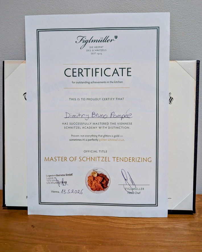 "Chef" certificate in front of master's degree