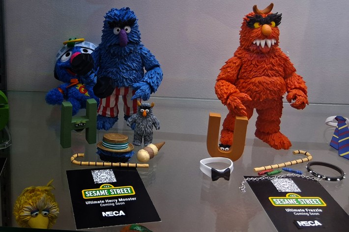 Ultimate Frazzle from Sesame Street (NECA)